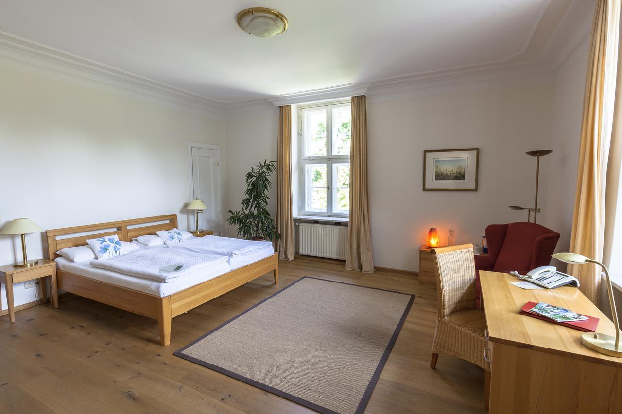 Bio- und Gesundheitshotel Gutshaus Stellshagen Exterior foto